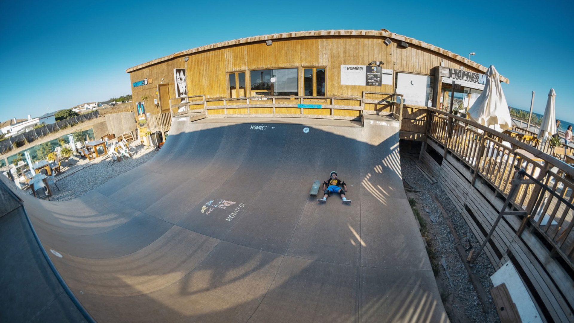Surfing With Chicho - Homies Escuela de Surf & Skate El Palmar